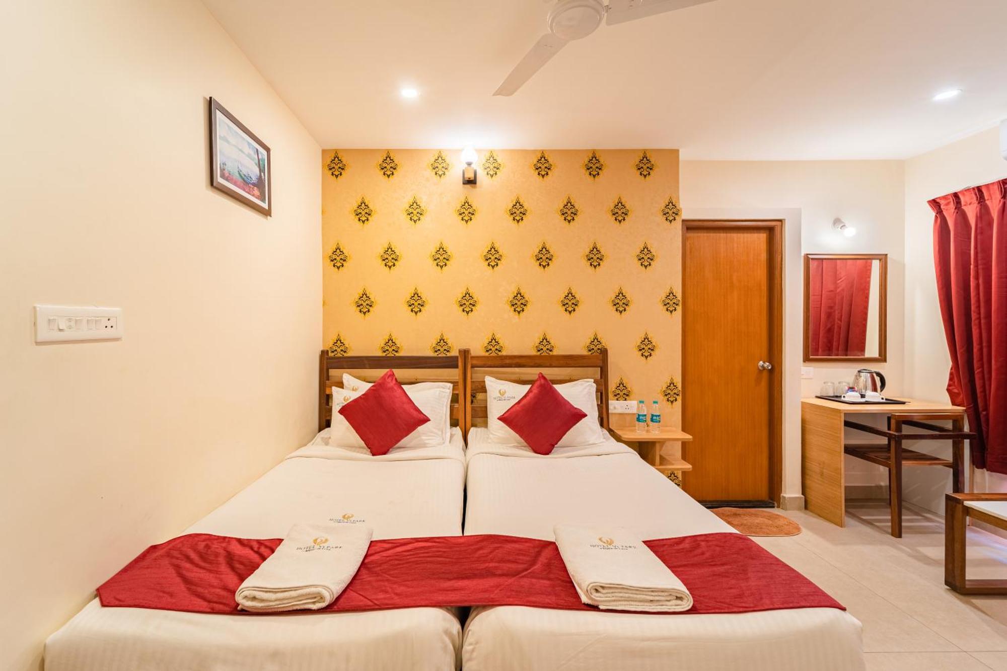 Hotel VI Park - City Centre Pondicherry Exterior foto