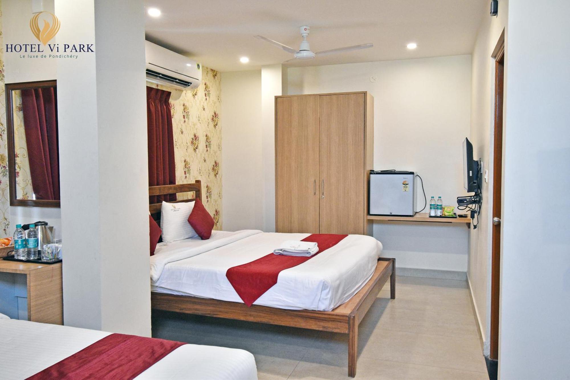 Hotel VI Park - City Centre Pondicherry Exterior foto